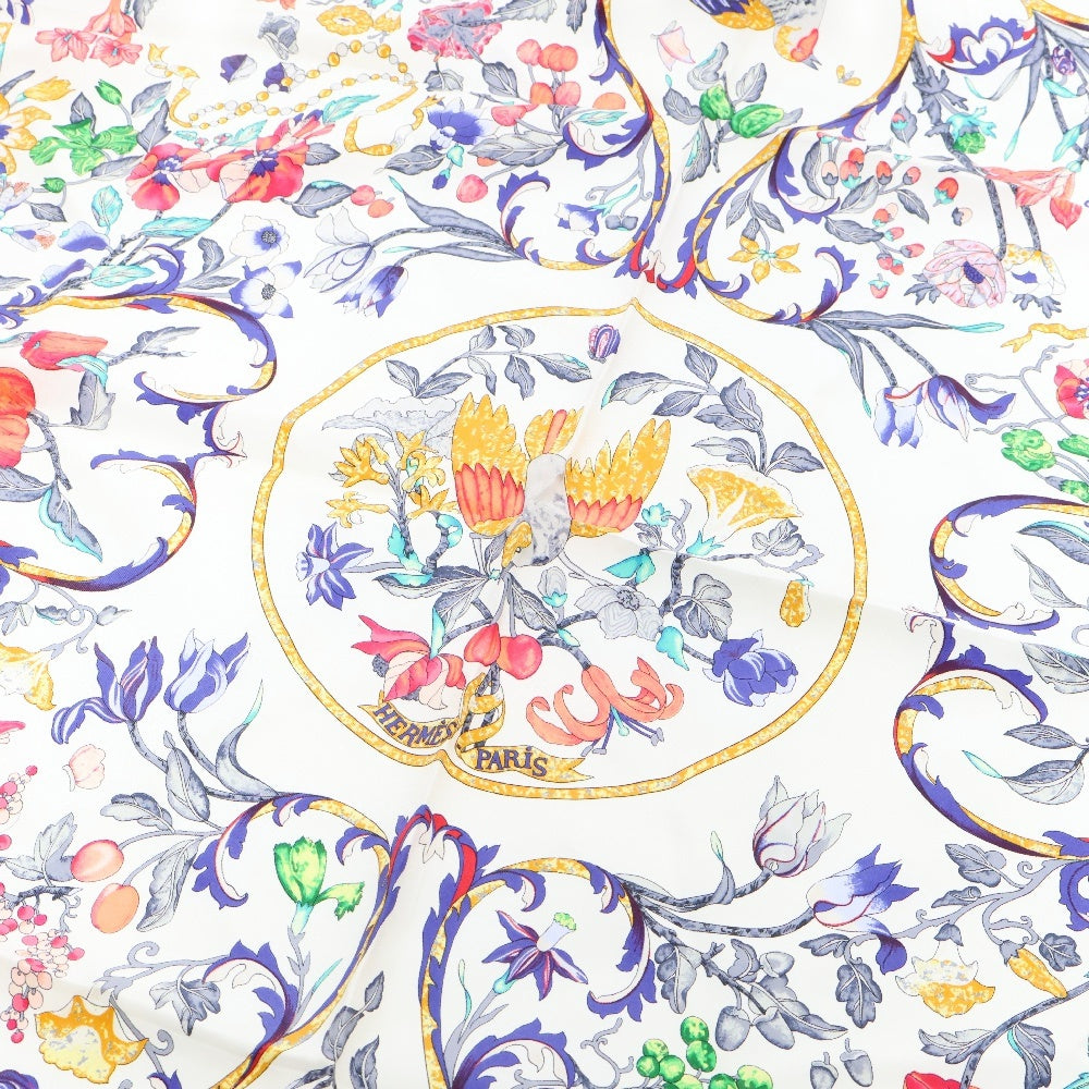 HERMES(エルメス) カレ90 PIERRESd'ORIENT etd'OGGIDENT スカーフ 花柄 シルク レッド