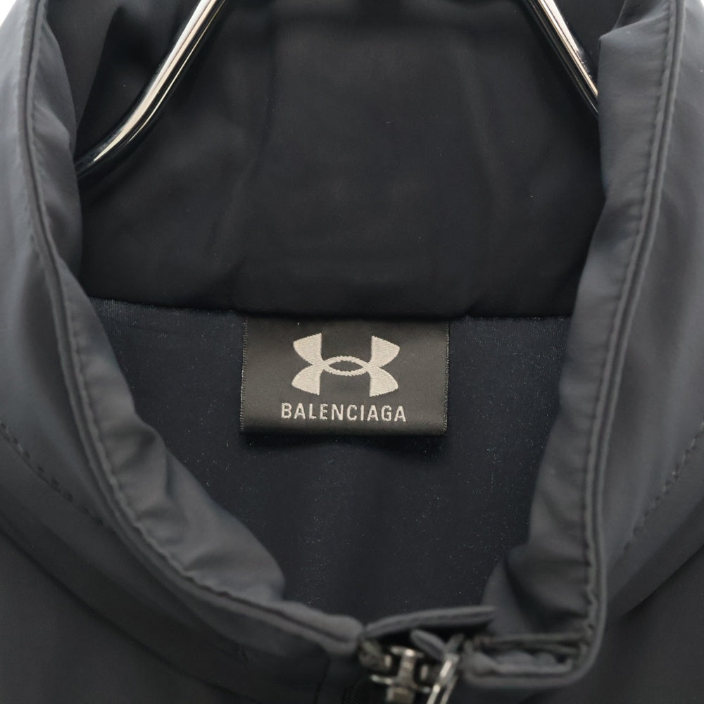 BALENCIAGA(バレンシアガ) 25SS ×UNDER ARMOUR Windbreaker アンダーアーマー バックロゴ ウィンドブレーカー トラックジャケット ブラック 814127