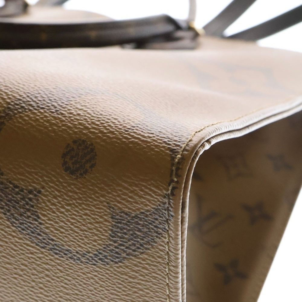 LOUIS VUITTON(ルイヴィトン) モノグラムジャイアント リバース オンザゴーMM ハンドバッグ ブラウン PVCレザー M45321