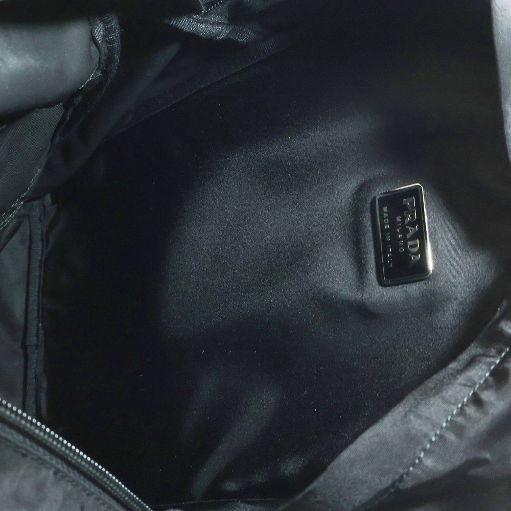 PRADA(プラダ) テスート トライアングルロゴ 三角プレート バックパック リュックサック ブラック シルバー金具 ナイロン V139