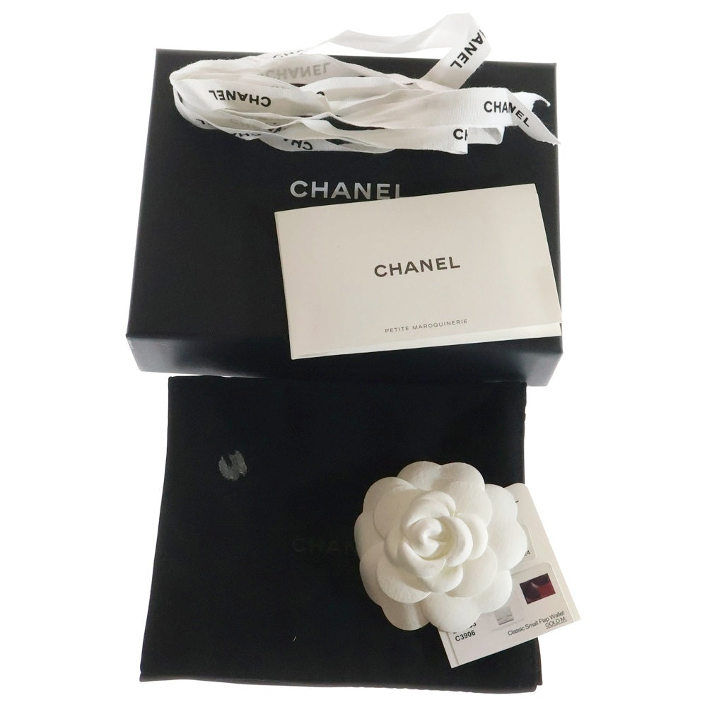 CHANEL(シャネル) マトラッセ クラシック ココマーク キャビアスキン レザー スモールフラップ コンパクトウォレット 三つ折り財布 ゴールド金具 ブラック