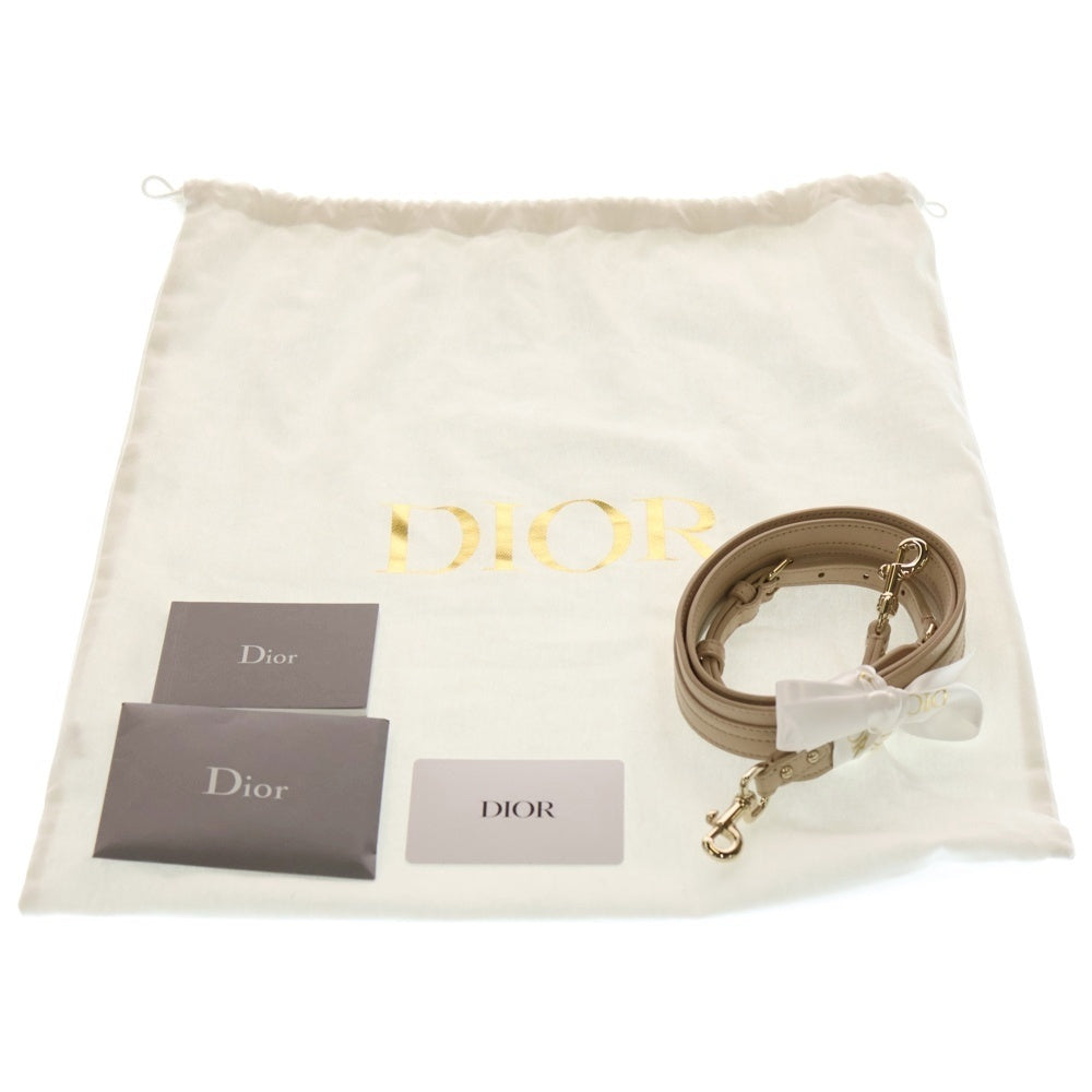 Christian Dior(クリスチャンディオール) レディ 95.22 ミディアム カナージュ ラムスキン レザー ハンド ショルダーバッグ ゴールド金具 ベージュ