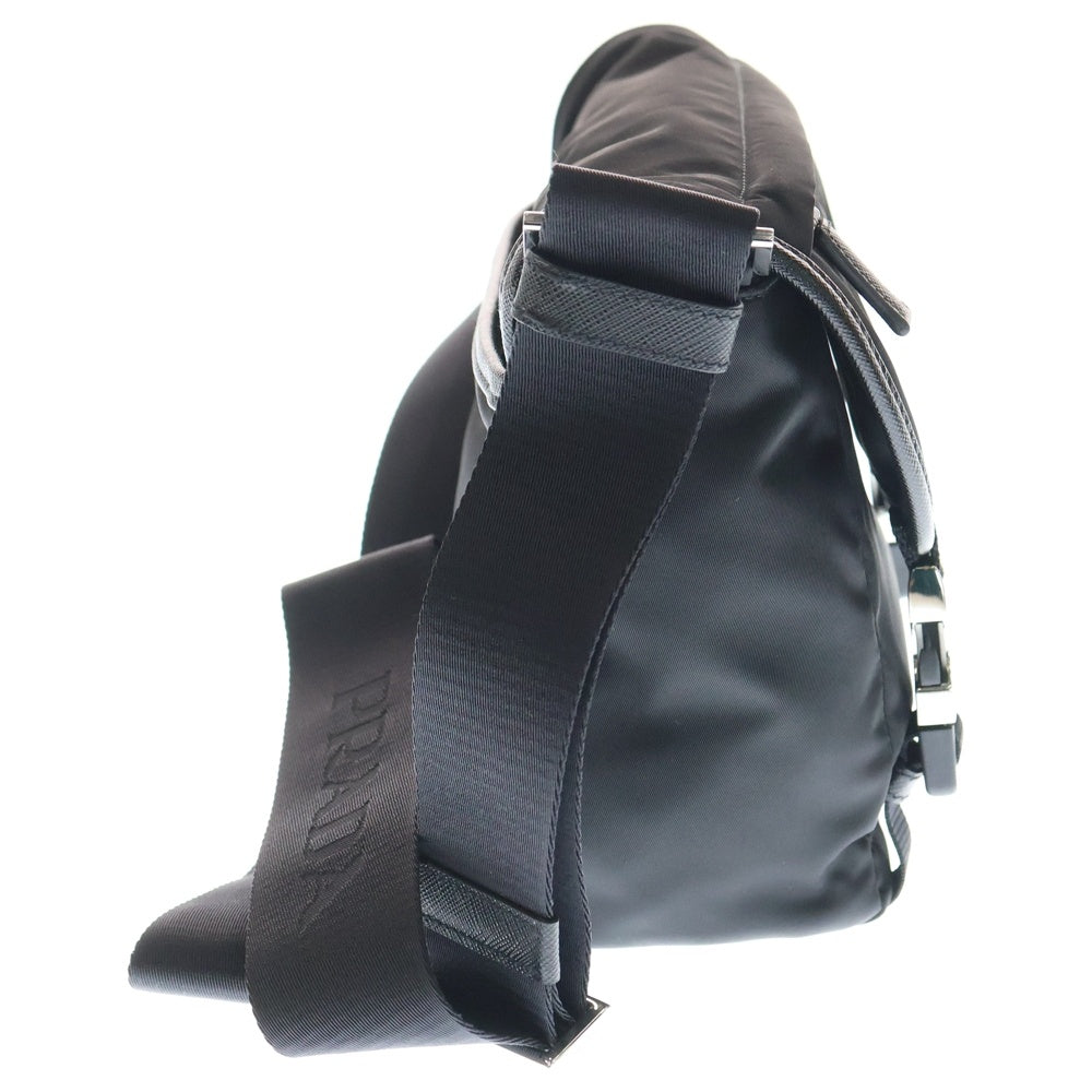 PRADA(プラダ) テスート リナイロン ショルダーバッグ ブラック ナイロン×レザー 2VD066 シルバー金具