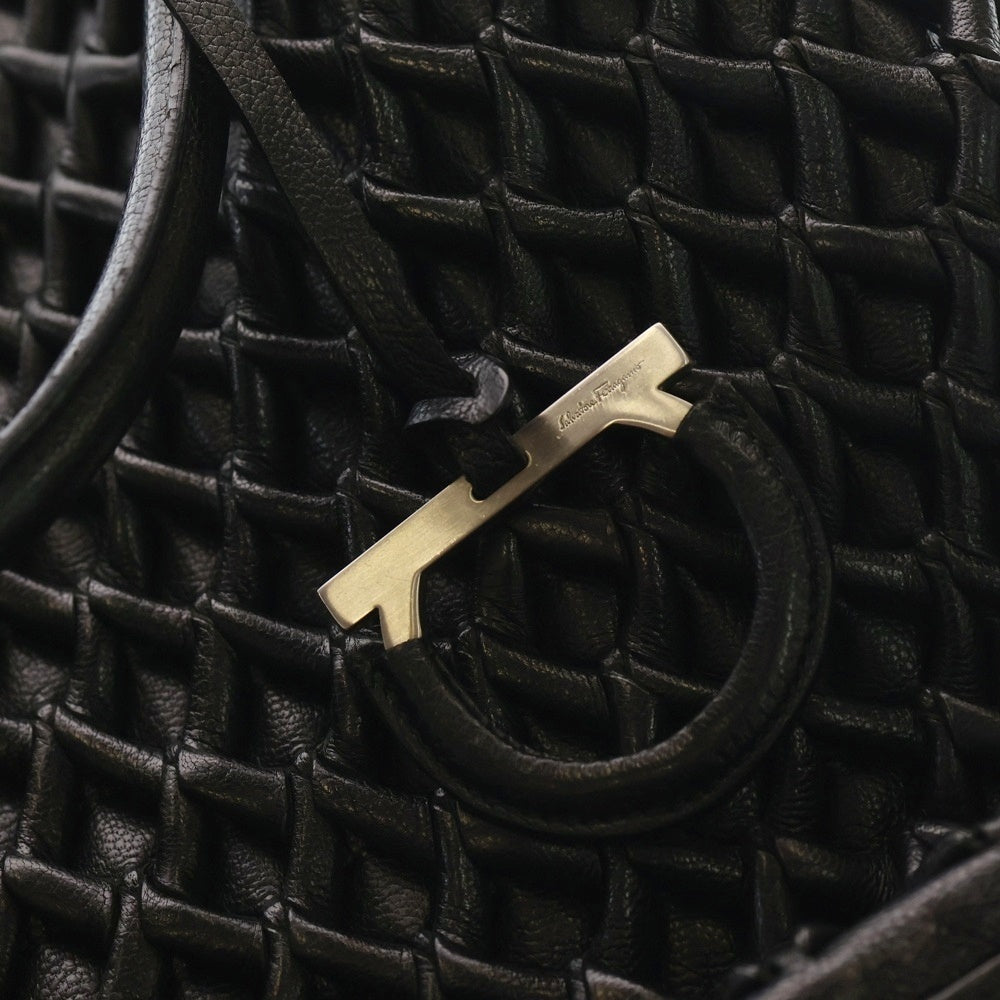 FERRAGAMO(フェラガモ) ガンチーニ トートバッグ 編み込み ブラック レザー レディース