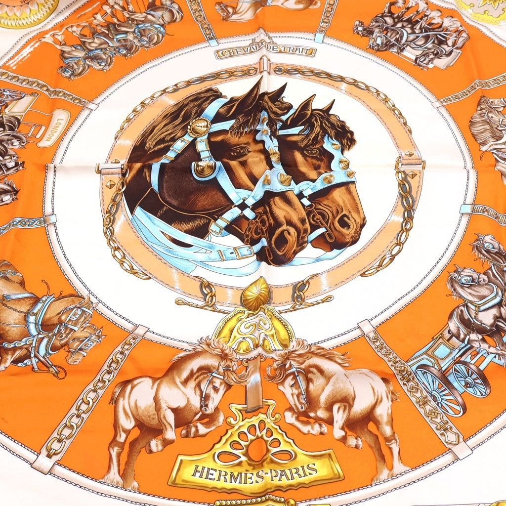 HERMES(エルメス) ■カレ90 CHEVAUX DE TRAIT 輓馬 オレンジ シルク スカーフ レディース