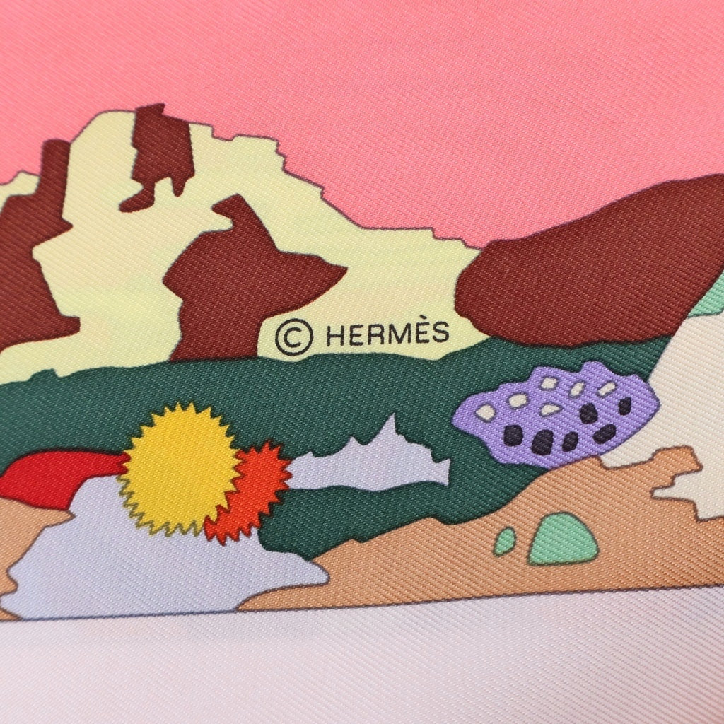 HERMES(エルメス) ■25SS カレ90 BOTTES STORY ブーツストーリー ローズパール×黒×マルチカラー シルク 箱 レディース