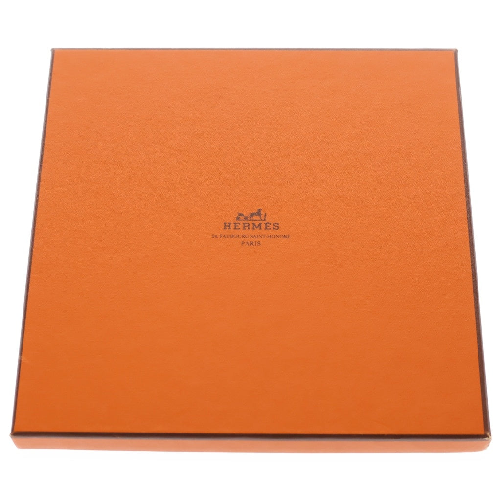 HERMES(エルメス) カレ90 Plumes et Grelots 羽根飾りと鈴 レッド シルク スカーフ レディース