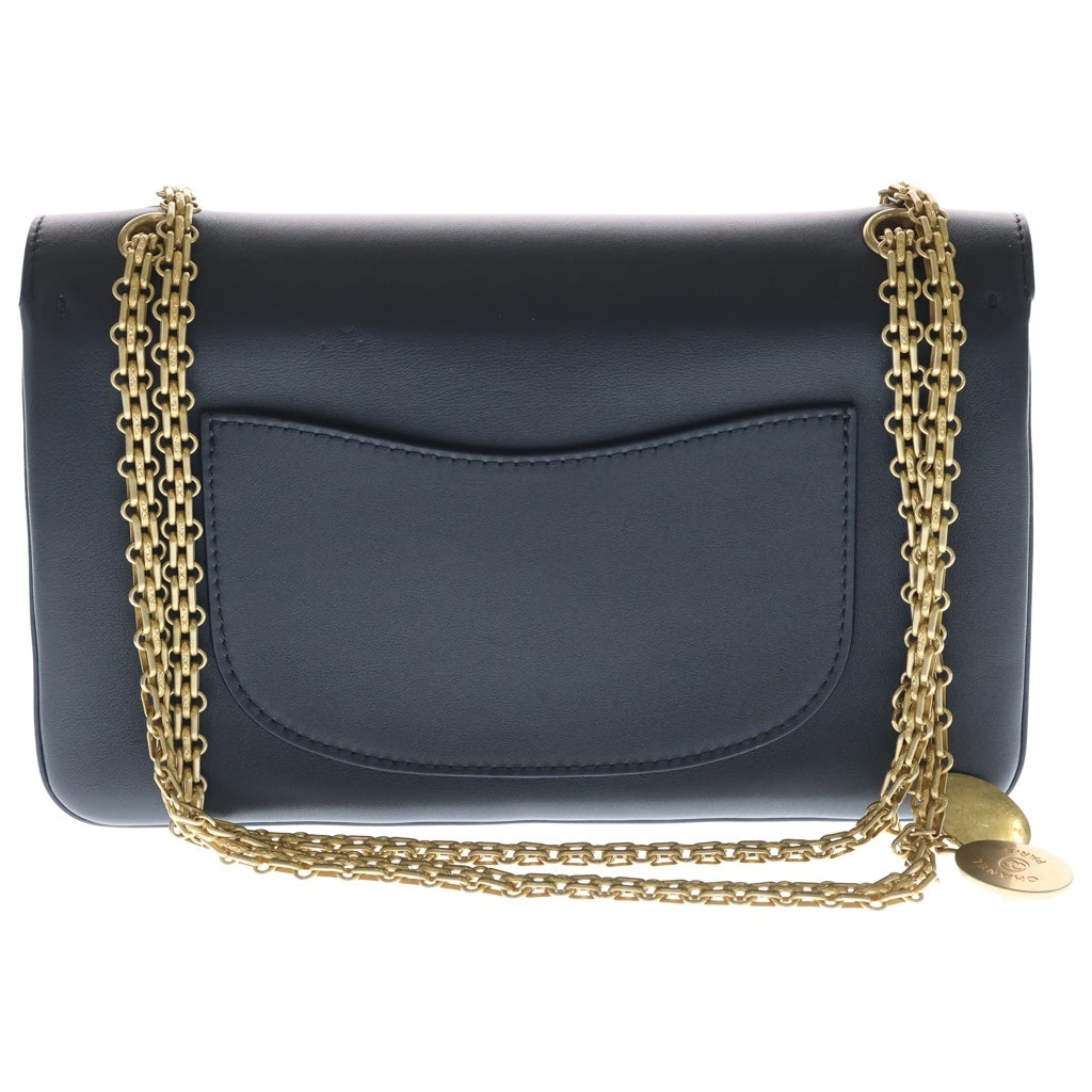 CHANEL(シャネル) 2.55 メダルチャーム レザー Wフラップ Wチェーン ショルダーバッグ ネイビー ゴールド金具 26番台 レディース