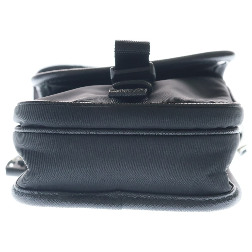 PRADA(プラダ) トライアングルロゴ Re-Nylon ナイロン ショルダーバック サフィアーノ ブラック 2VD043
