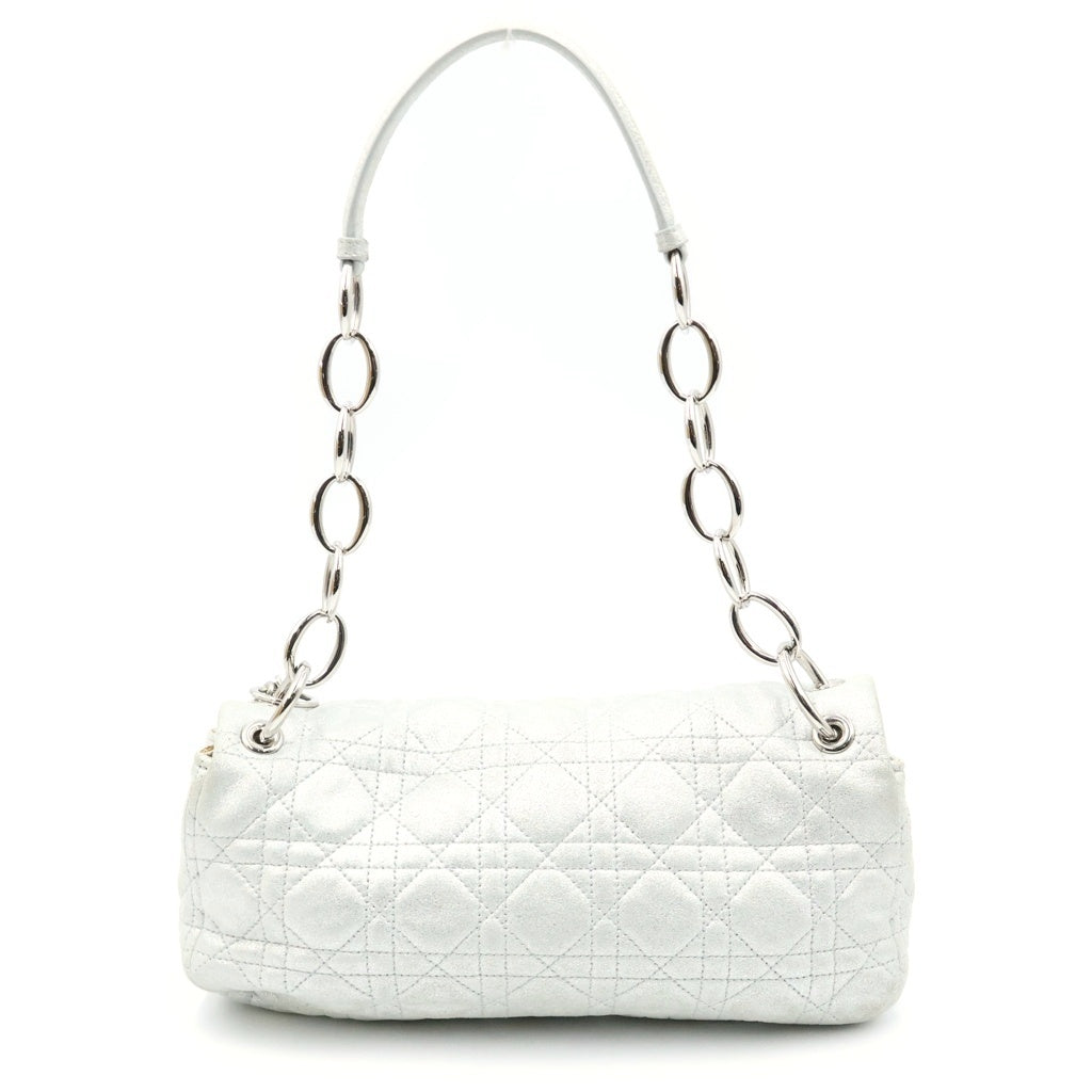 Christian Dior(クリスチャンディオール) カナージュ チェーンショルダーバッグ シルバー金具 シルバー レディース
