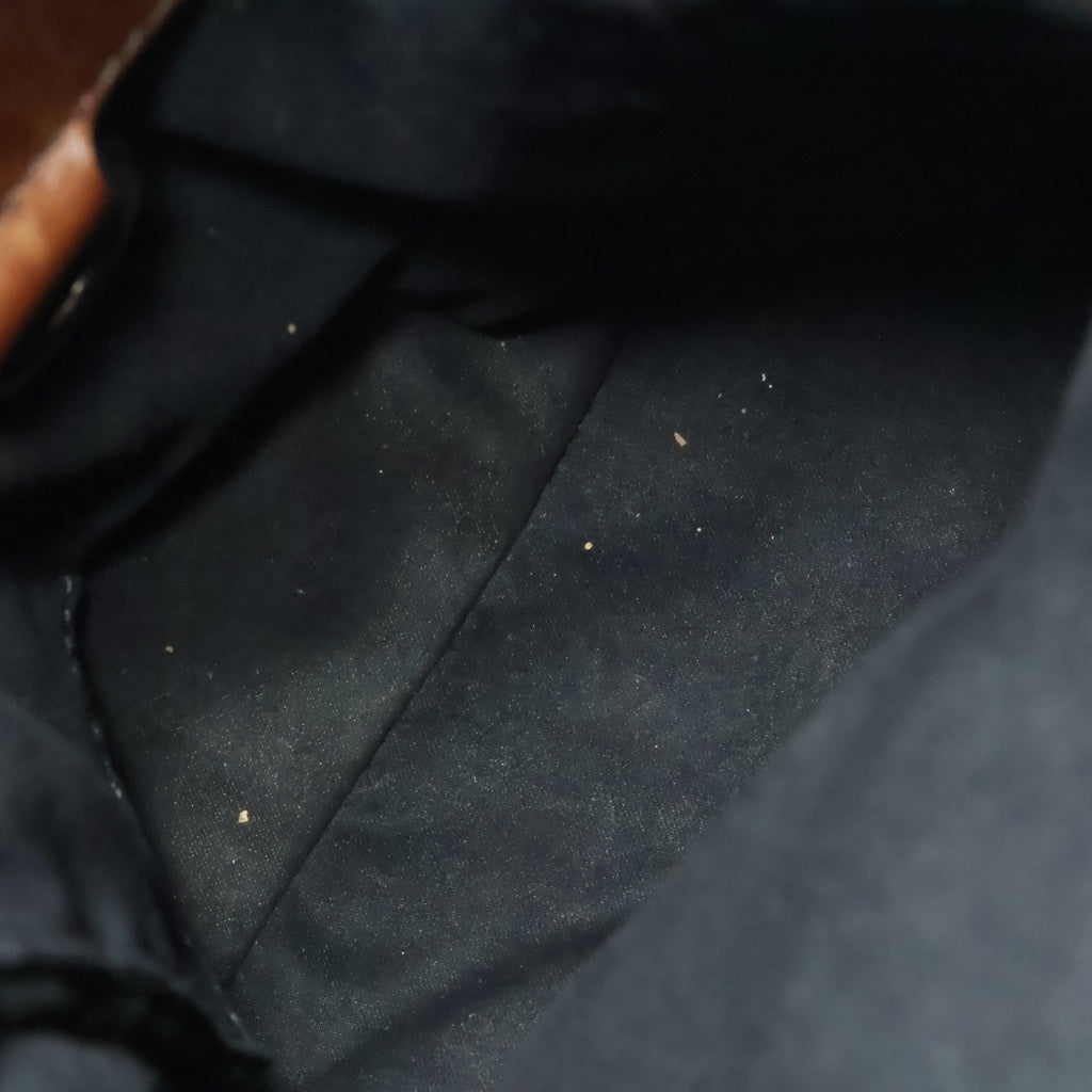 Berluti(ベルルッティ) モノリスPM スクリット カリグラフィ ショルダーバッグ ボディバッグ ブラウン レザー シルバー金具