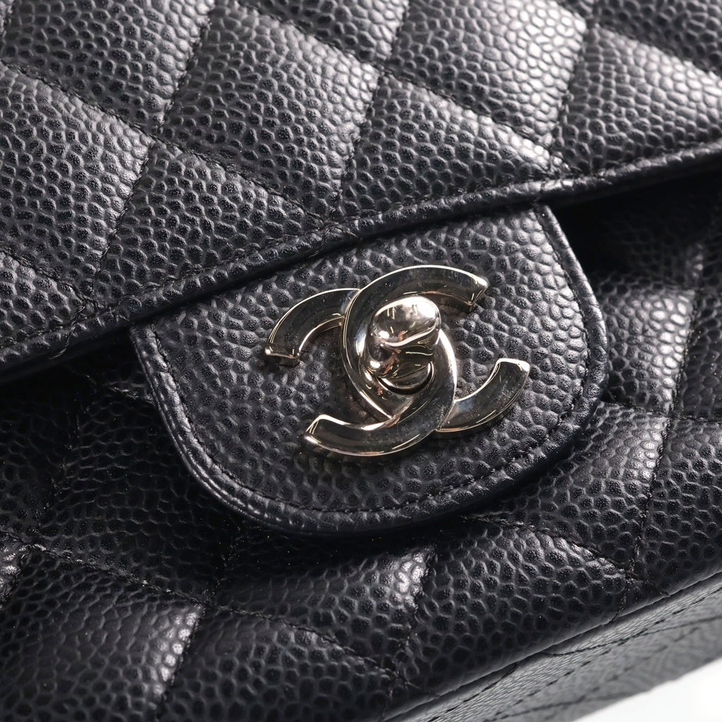 CHANEL(シャネル) マトラッセ25 チェーンショルダー Wフラップ Wチェーン ブラック キャビアスキン シルバー金具 A01112 シールあり 13番台 レディース