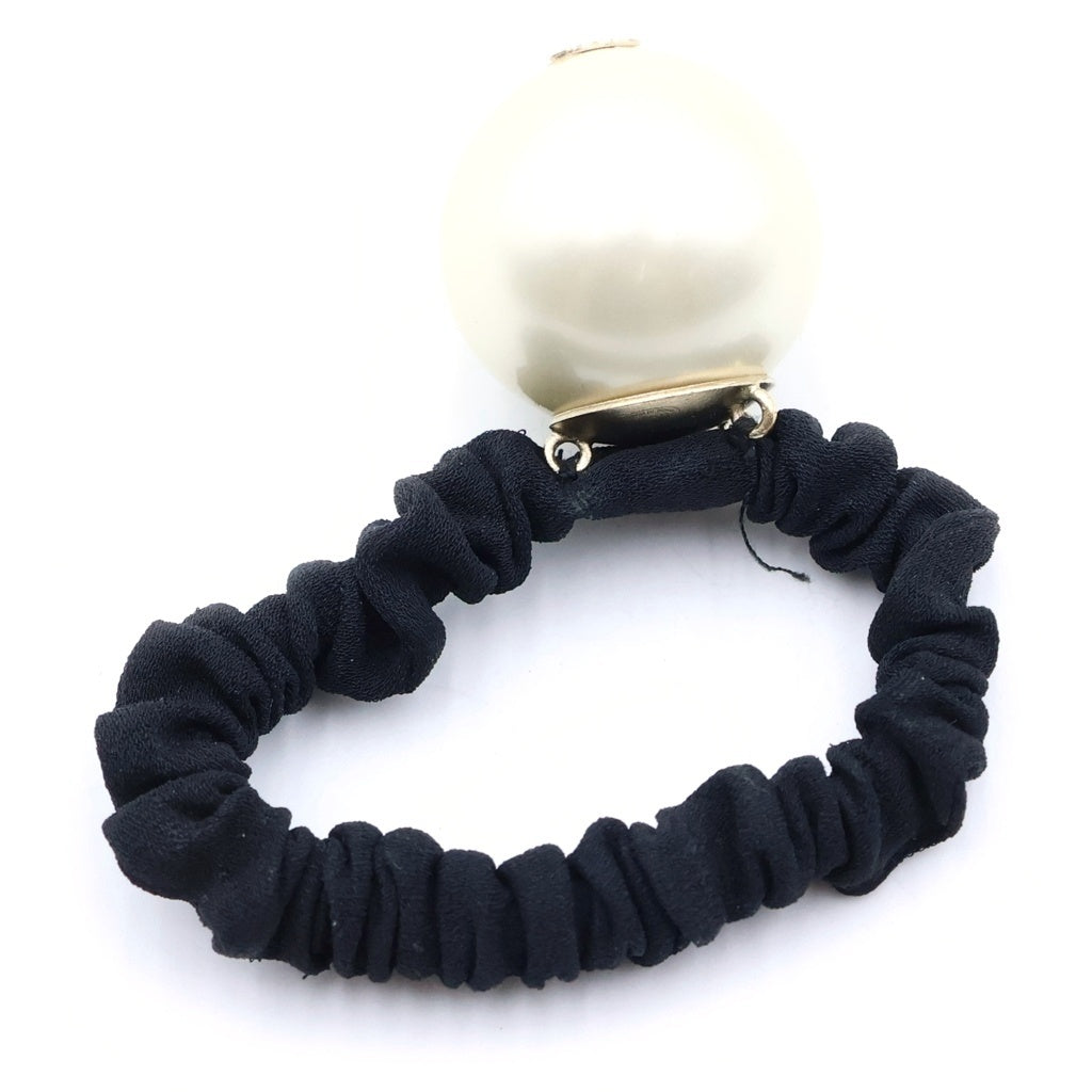 CHANEL(シャネル) ココマークパールシュシュ ヘアゴム フェイクパール F21V レディース