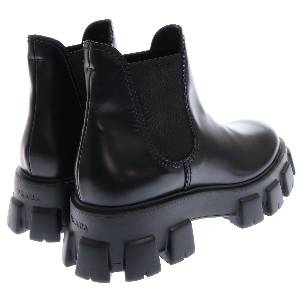 PRADA(プラダ) モノリス ブラッシュドレザー チェルシー サイドゴアブーツ ブラック 2TE174