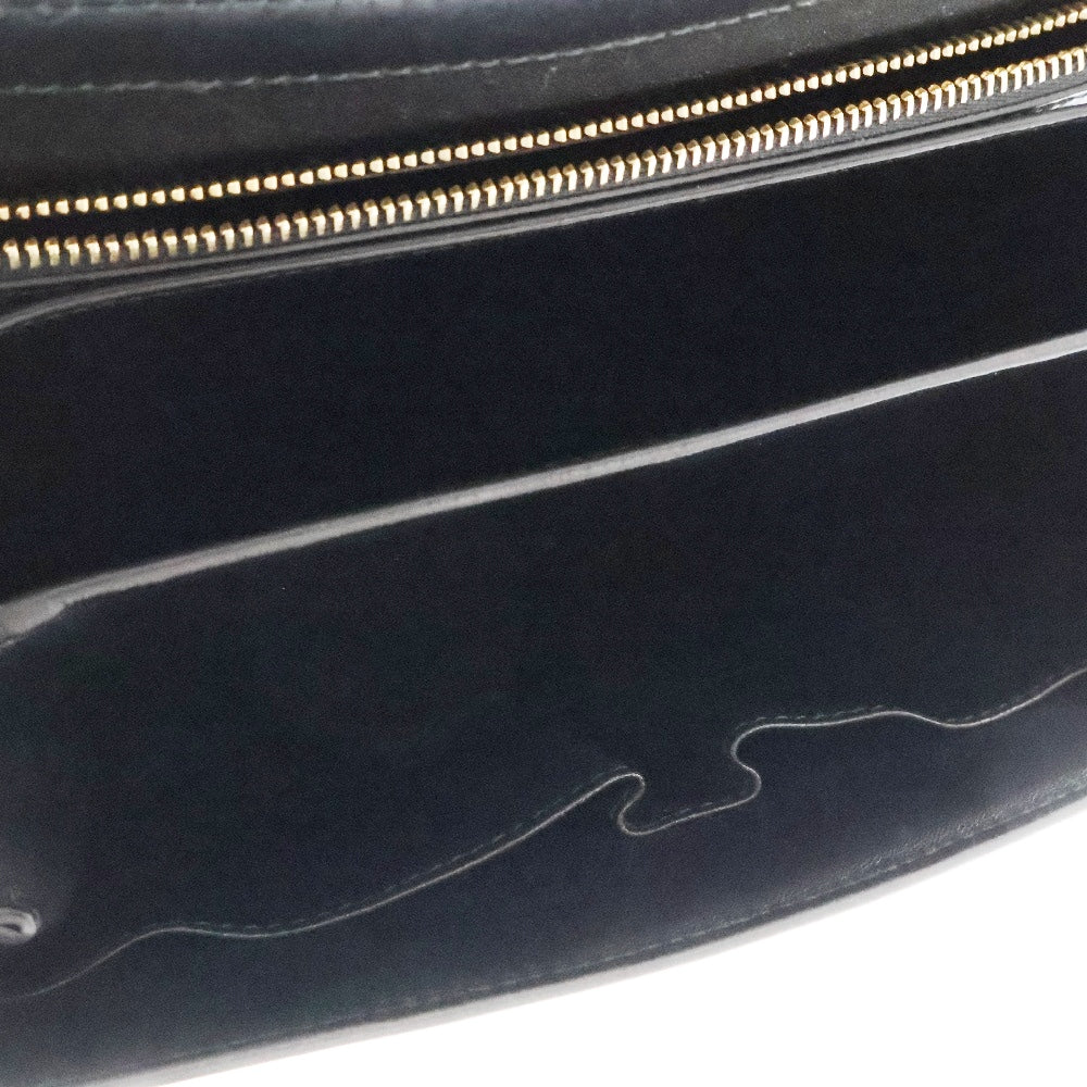 CELINE(セリーヌ) クラシックボックス ミディアム ショルダーバッグ ブラック レザー ゴールド金具