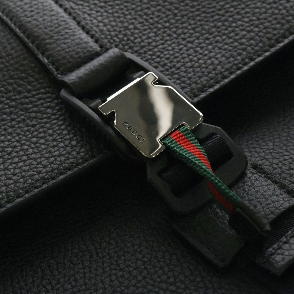 GUCCI(グッチ) ウェブ ストライプ付き ミディアム ビジネスケース 黒 レザー セカンドバッグ 816755