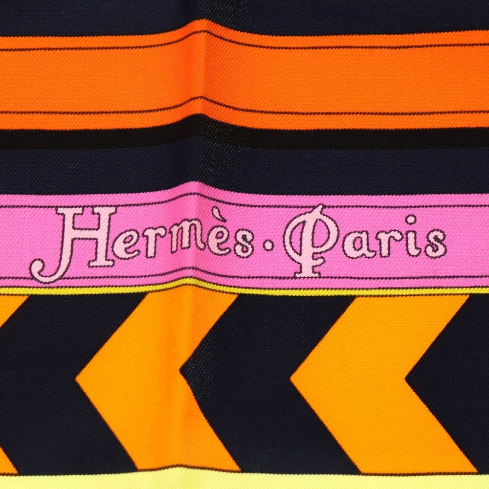 HERMES(エルメス) カレ90 乗馬の装具一式 マルチカラー スカーフ ブルー系 シルク