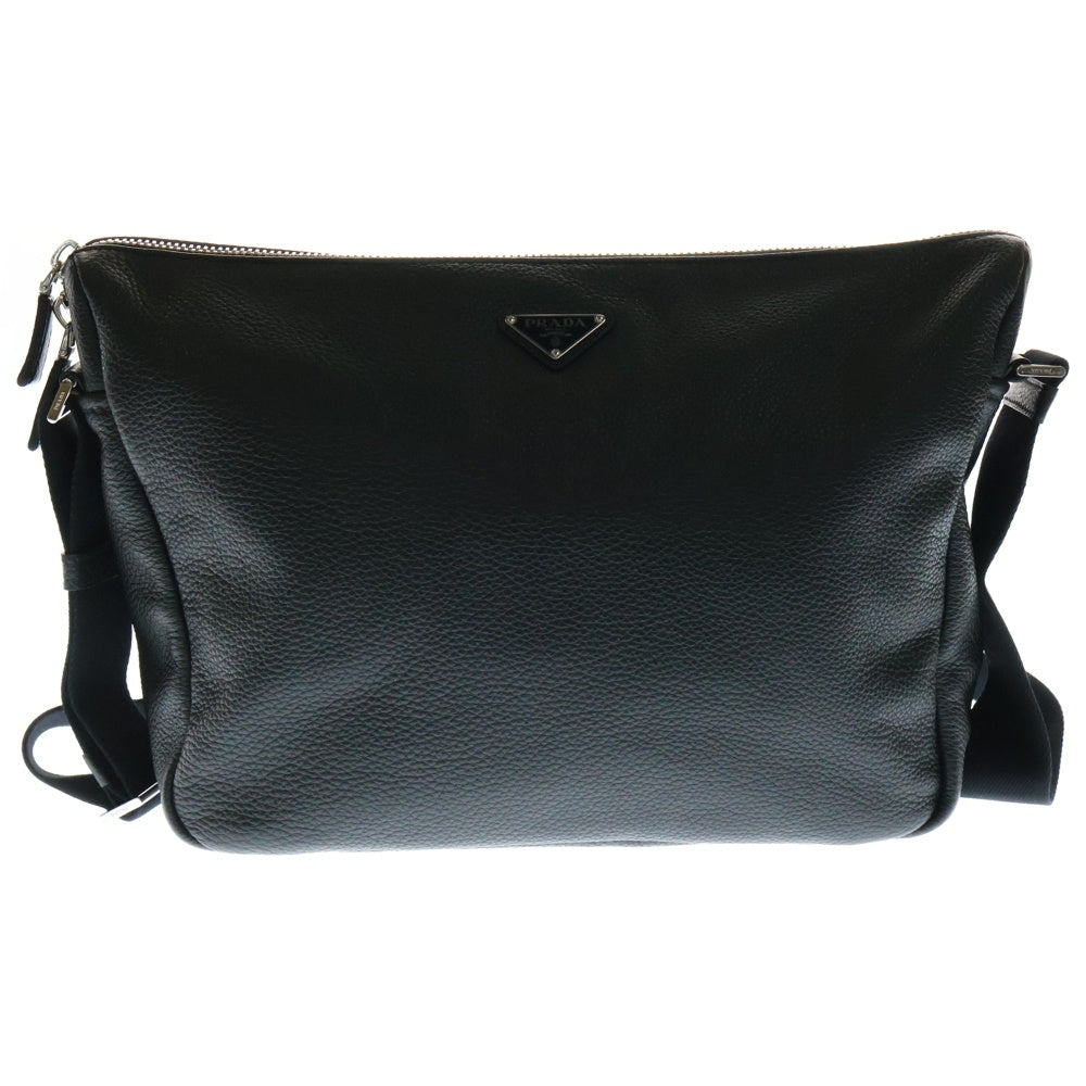 PRADA(プラダ) ヴィッテロダイノレザー ショルダーバッグ 斜め掛けバッグ ブラック シルバー金具 レザー ロゴ三角プレート 2VH182