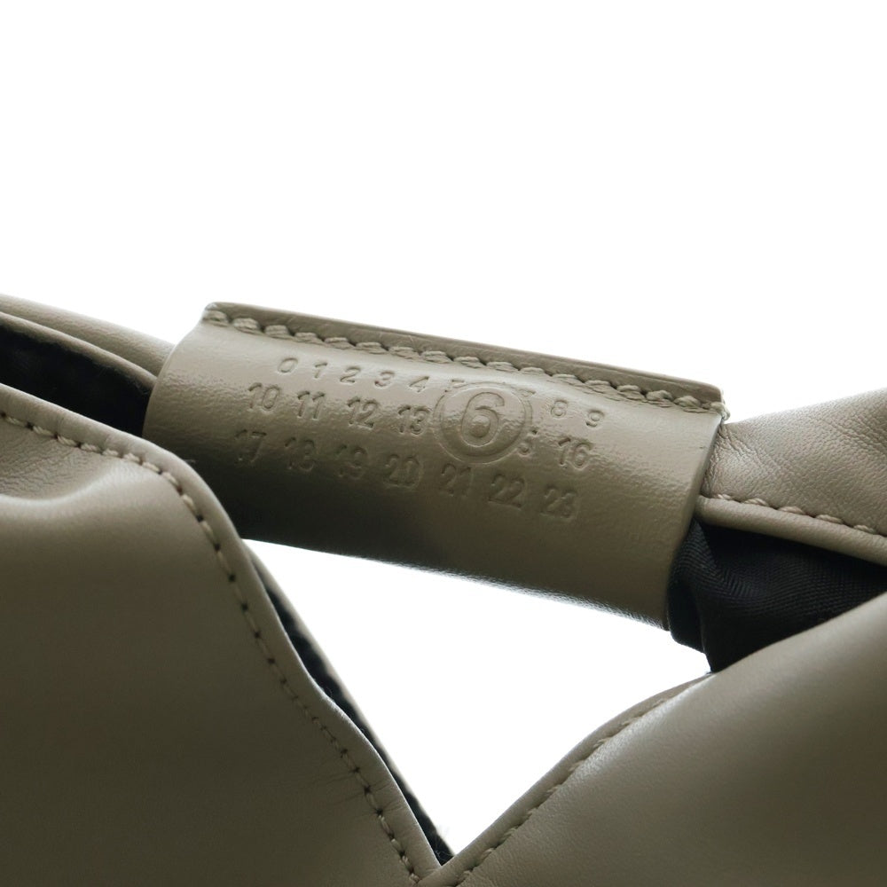 Maison Margiela 1(メゾンマルジェラ) ジャパニーズ クラッシック クロスボディバッグ ショルダーバッグ シルバー金具 ライトグレー レザー