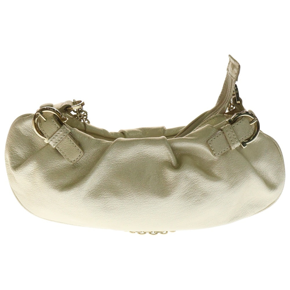 Salvatore Ferragamo(サルヴァトーレ フェラガモ) ガンチーニ メタリックレザー チェーンショルダーバッグ ゴールド金具 アイボリー