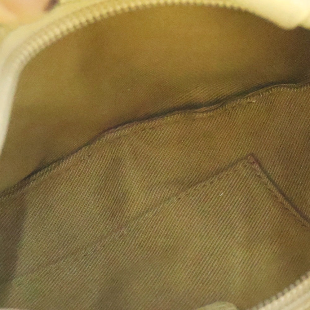 Salvatore Ferragamo(サルヴァトーレ フェラガモ) ガンチーニ メタリックレザー チェーンショルダーバッグ ゴールド金具 アイボリー