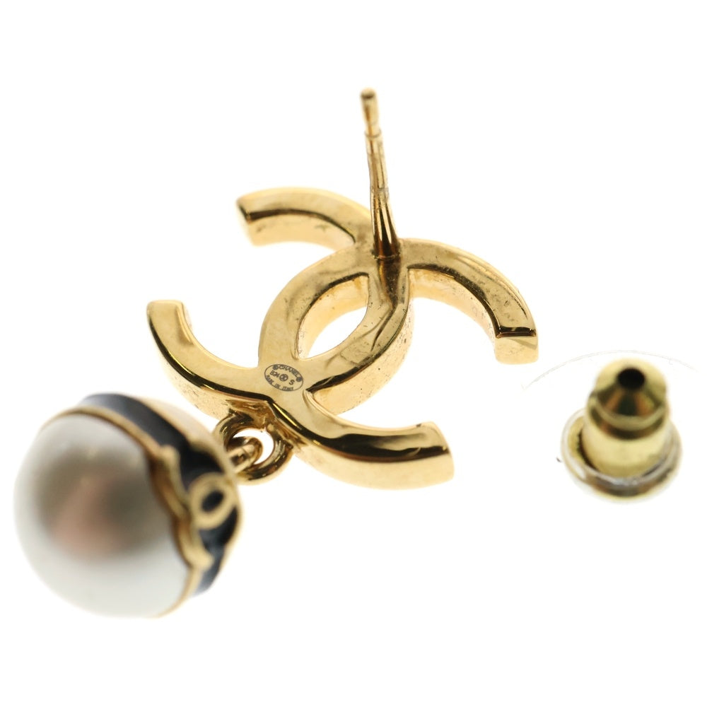 CHANEL(シャネル) ココマーク フェイクパール ピアス ゴールド GP アクセサリー B24S