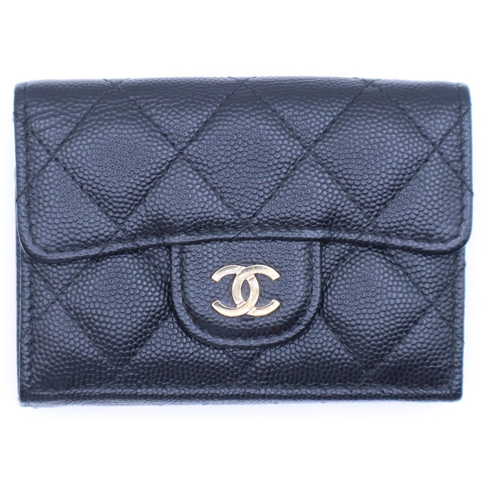 CHANEL(シャネル) マトラッセ クラシック スモール キャビアスキン レザー ココマーク コンパクトウォレット 三つ折り財布 ゴールド金具 ブラック AP0230