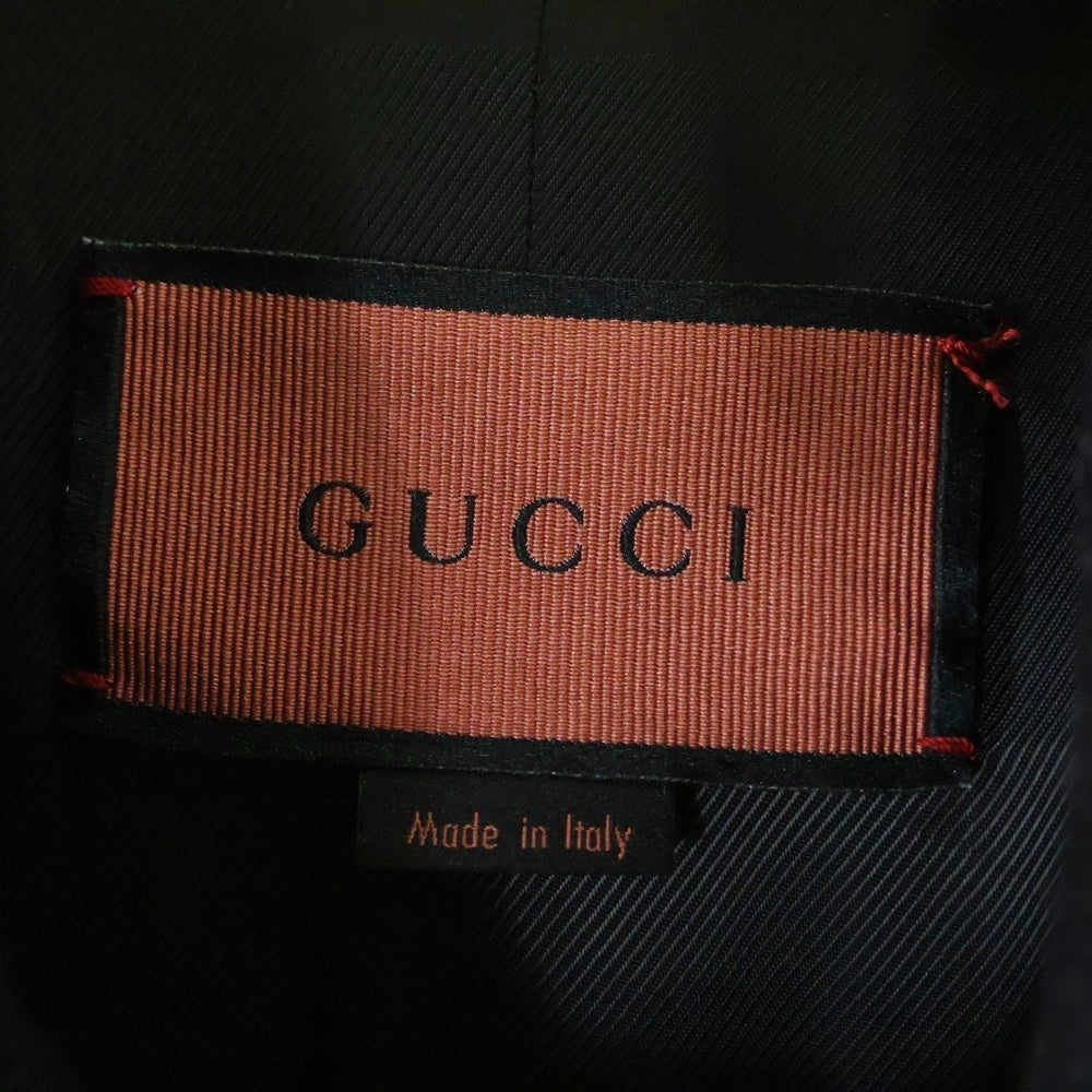 GUCCI(グッチ) DIY オーダー ビジューM刺繍 ゴールドボタン メルトンウール エポーレット ステンカラー ロング ケープ コート ポンチョ ブラック 622510