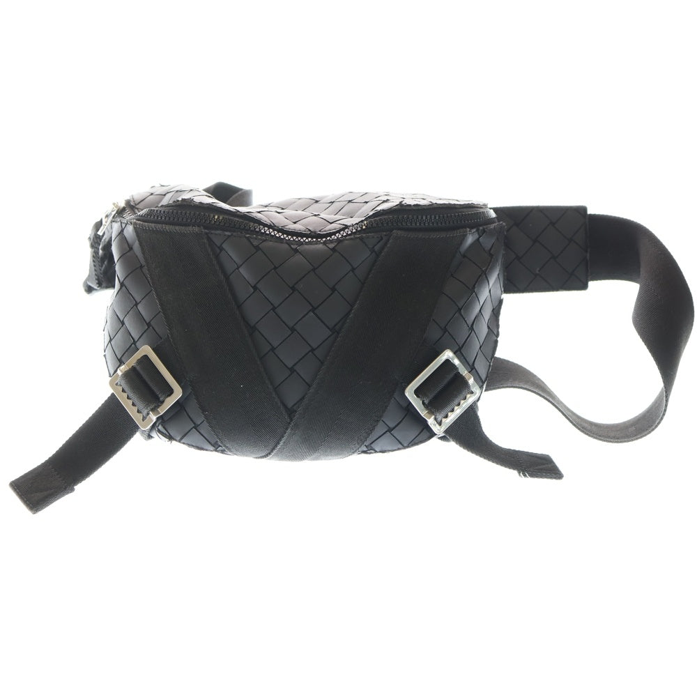 BOTTEGA VENETA(ボッテガヴェネタ) イントレチャート ボディバッグ ウエストバッグ ショルダーバッグ ブラック レザー シルバー金具 レディース