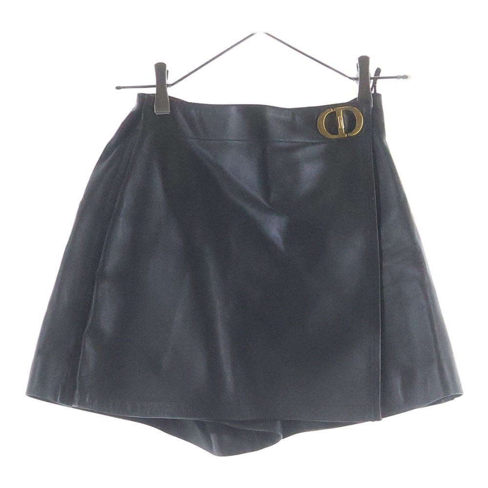 Christian Dior(クリスチャンディオール) CDバックルラムレザーショートパンツ ブラック 045P45AL015 レディース