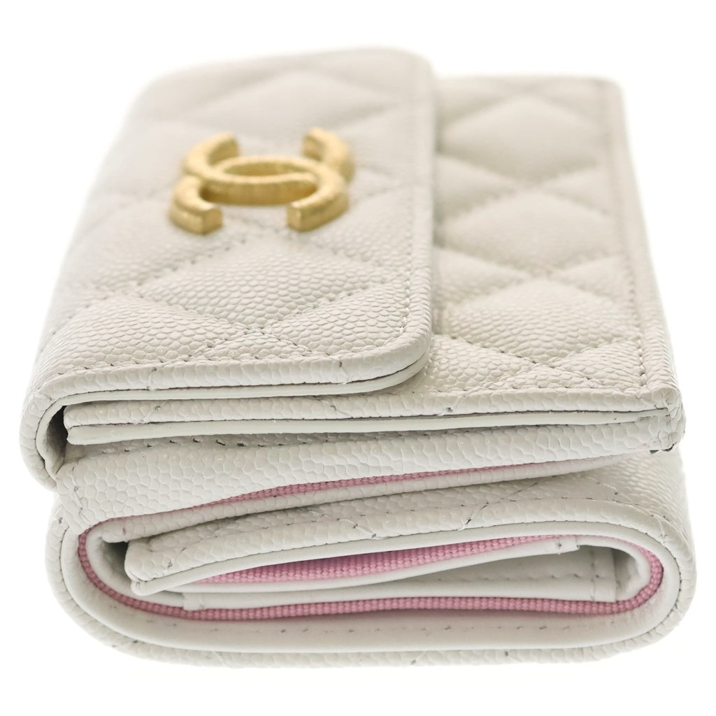 CHANEL(シャネル) 23AW ココマーク マトラッセ スモールフラップ コンパクトウォレット 三つ折り財布 ホワイトピンク AP3518 シール レディース