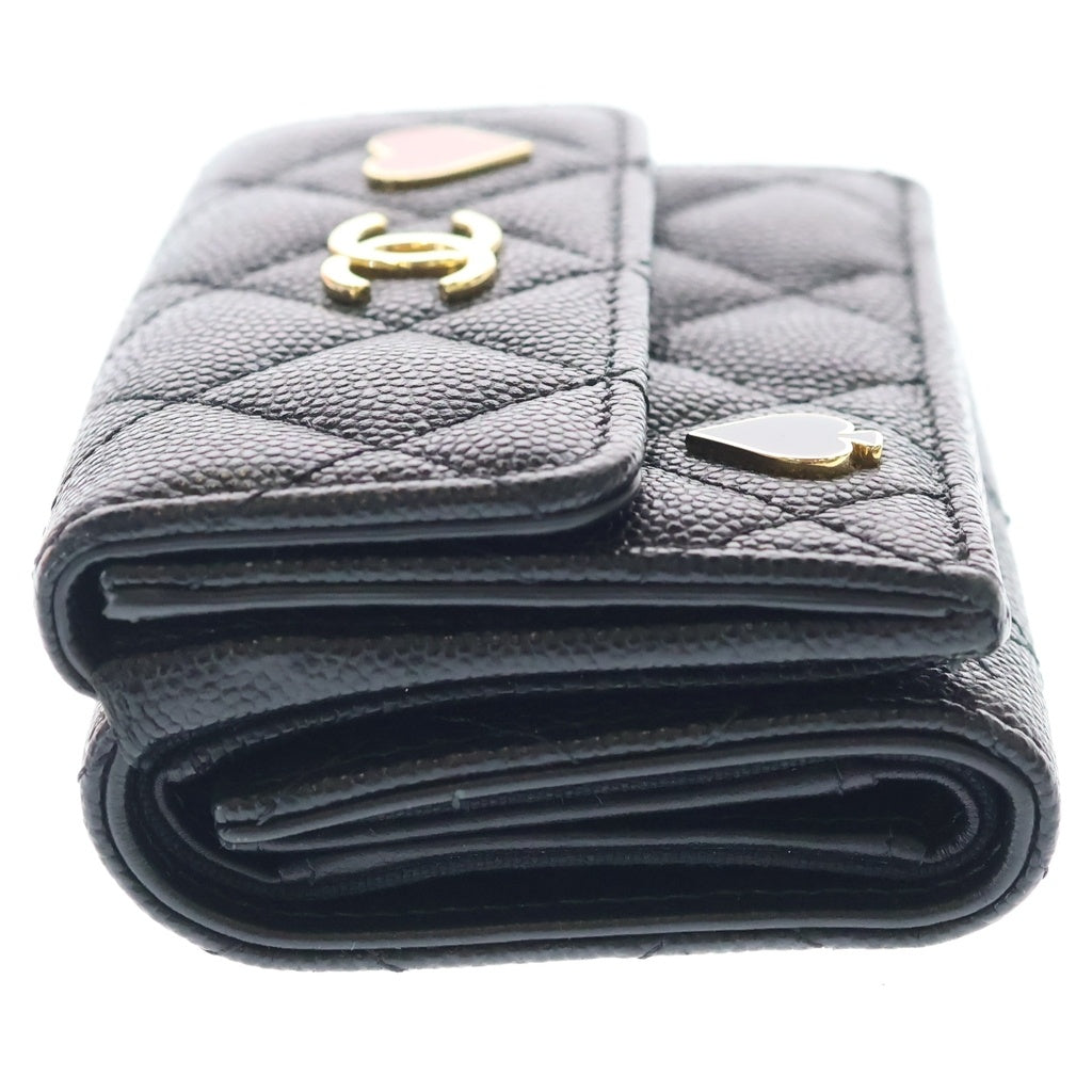 CHANEL(シャネル) マトラッセ ハート スペード コンパクトウォレット 三つ折り財布 コインケース ブラック キャビアスキン AP3081 ゴールド金具 レディース