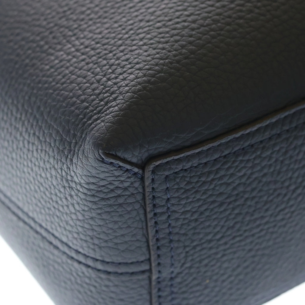 LOUIS VUITTON(ルイヴィトン) カバ・ヴォワヤージュ トートバッグ トリヨン レザー ネイビー M53240