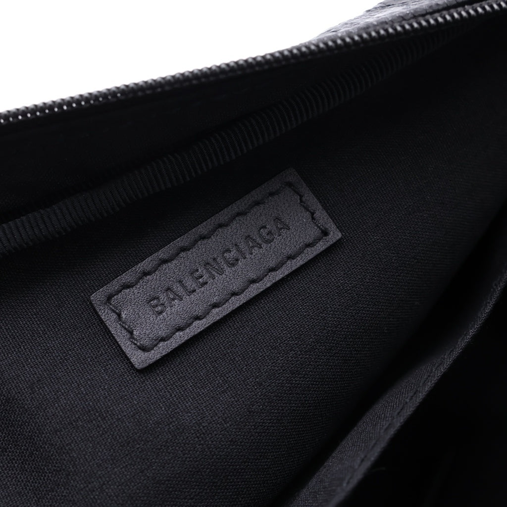 BALENCIAGA(バレンシアガ) EXPLORER カメラバッグ ショルダーバッグ ロゴ レザー ブラック
