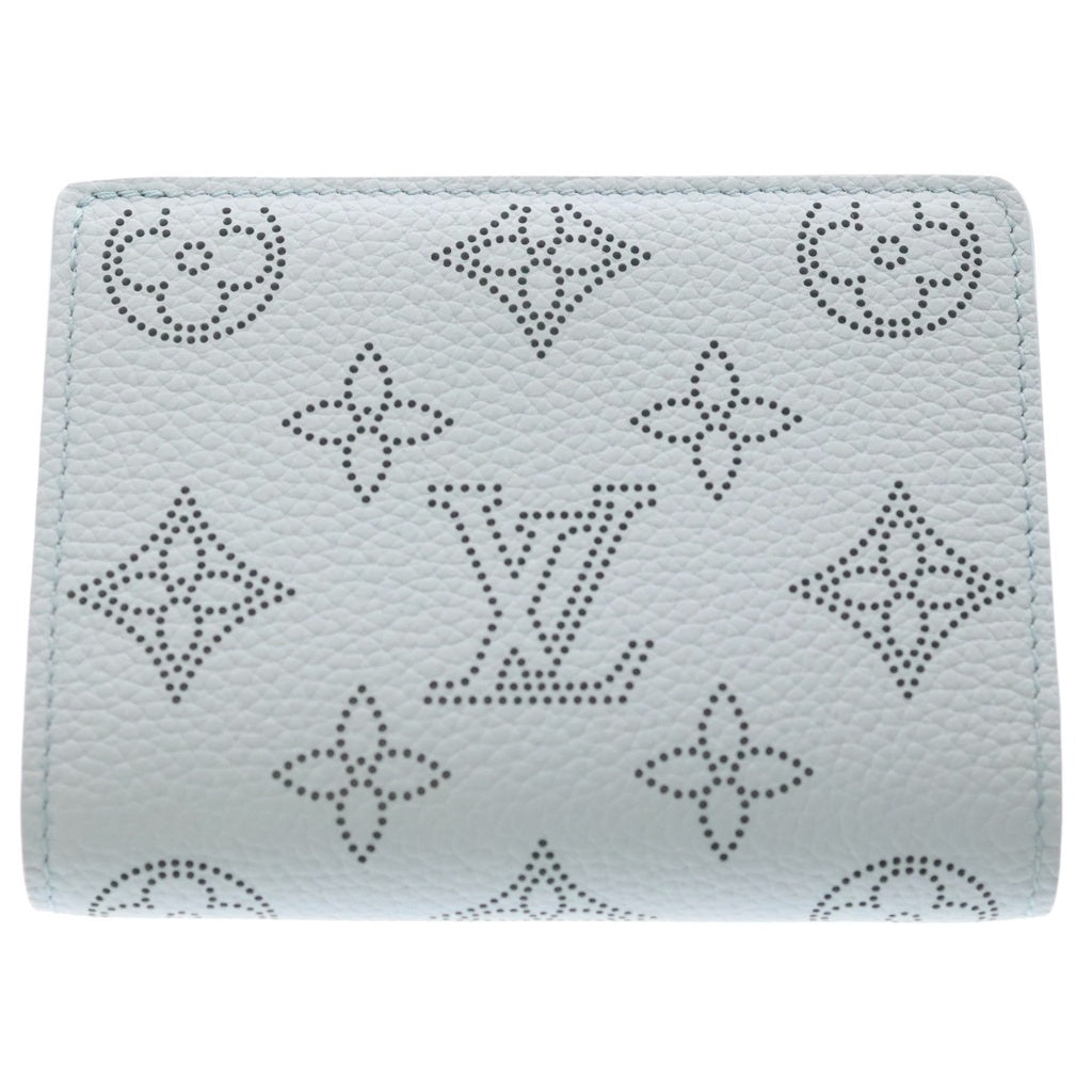 LOUIS VUITTON(ルイヴィトン) モノグラム・マヒナ ポルトフォイユ・クレア コンパクトウォレット 二つ折り財布 ライトブルー ブルーオランプ レザー M29056 シルバー金具 レディース