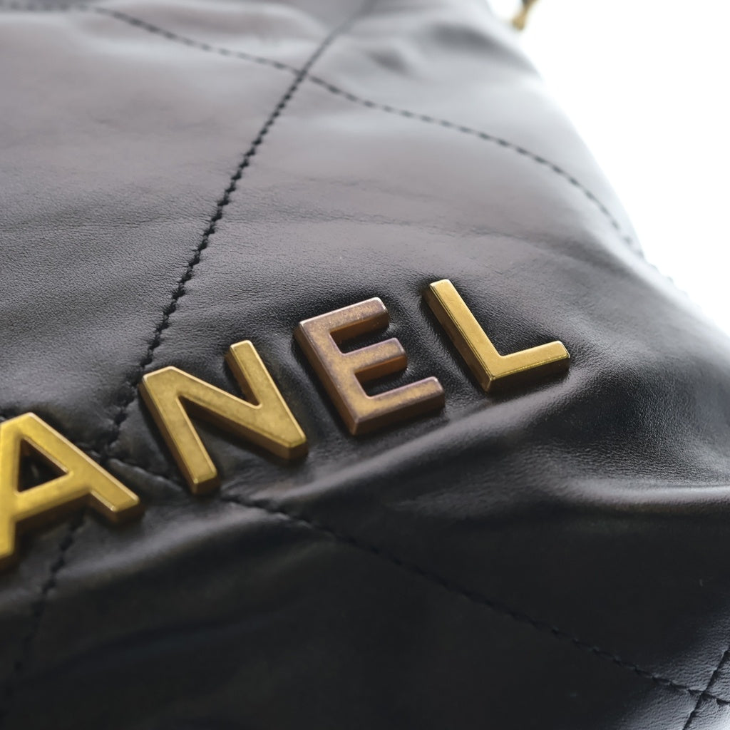 CHANEL(シャネル) シャネル22 ミニ チェーンショルダーバッグ ブラック カーフスキン AS3980 ゴールド金具 レディース