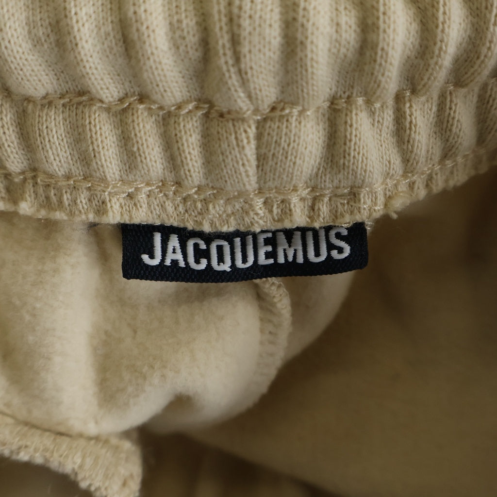 JACQUEMUS(ジャックムス) ロゴプリント テーパードスウェットパンツ ベージュ 22H226JS081-2210ー950 レディース
