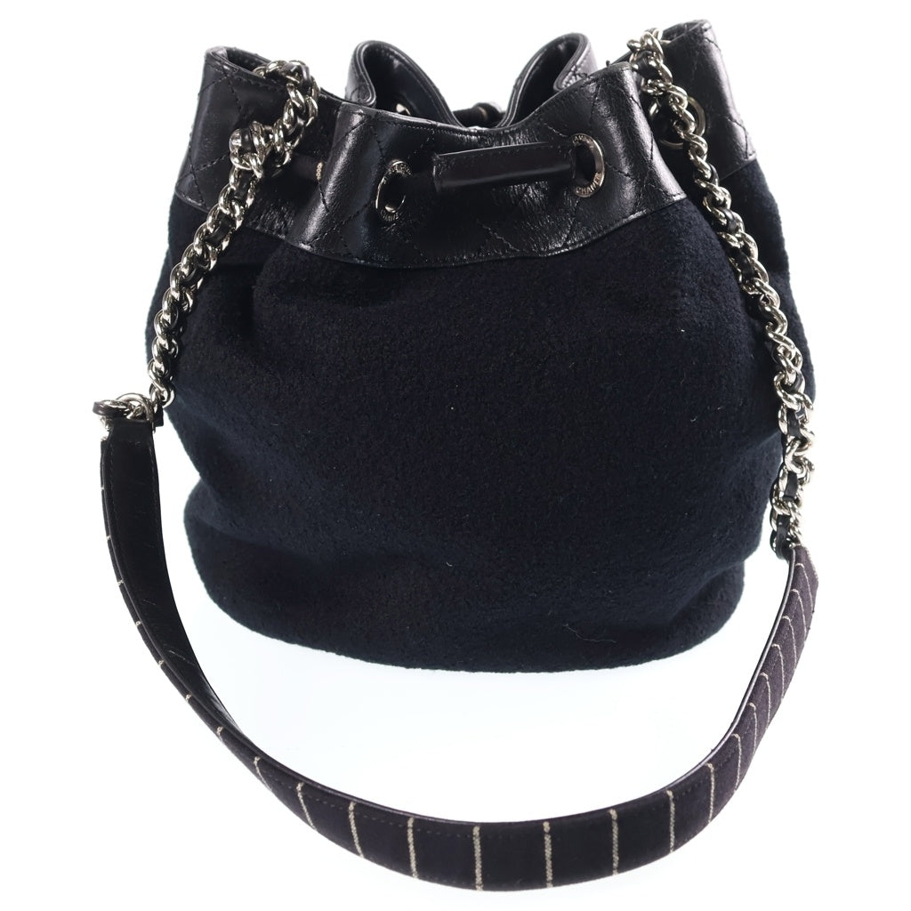 CHANEL(シャネル) ココマークエンブロイダリー ウールチェーンショルダーバッグ ブラック/レッド 26番台 レディース