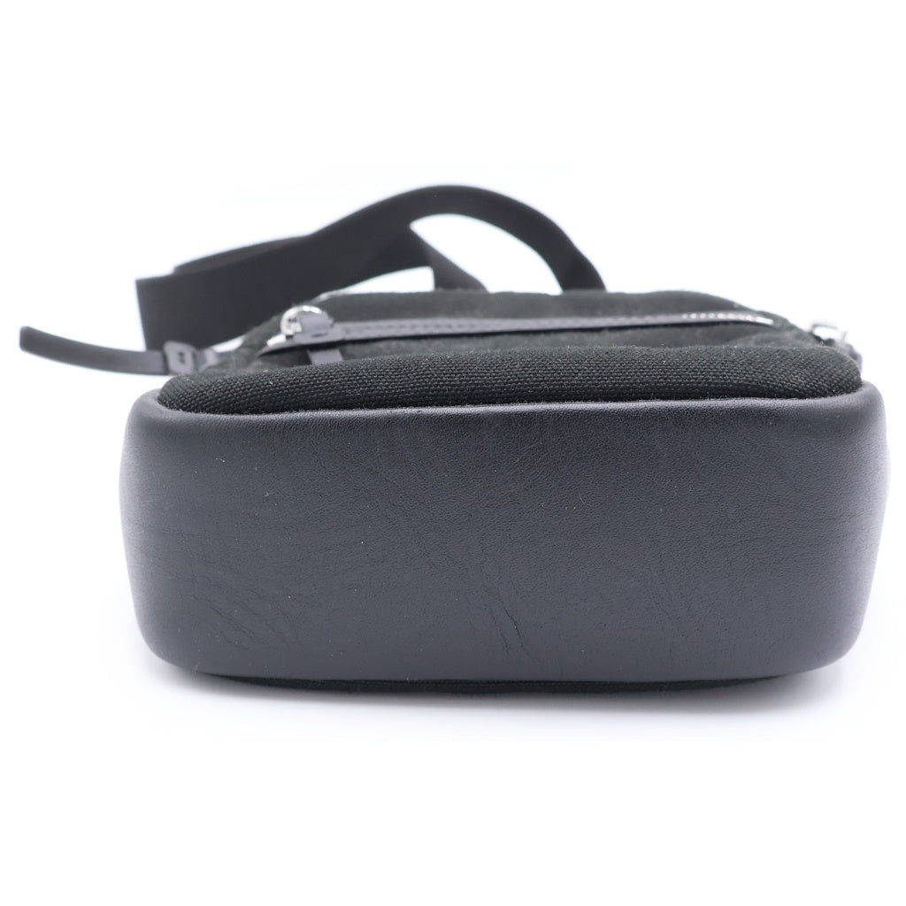 KENZO(ケンゾー) EXPLORE CROSSBODY BAG エクスプロア クロスボディバッグ ショルダーバッグ ブラック FD65SA118B10