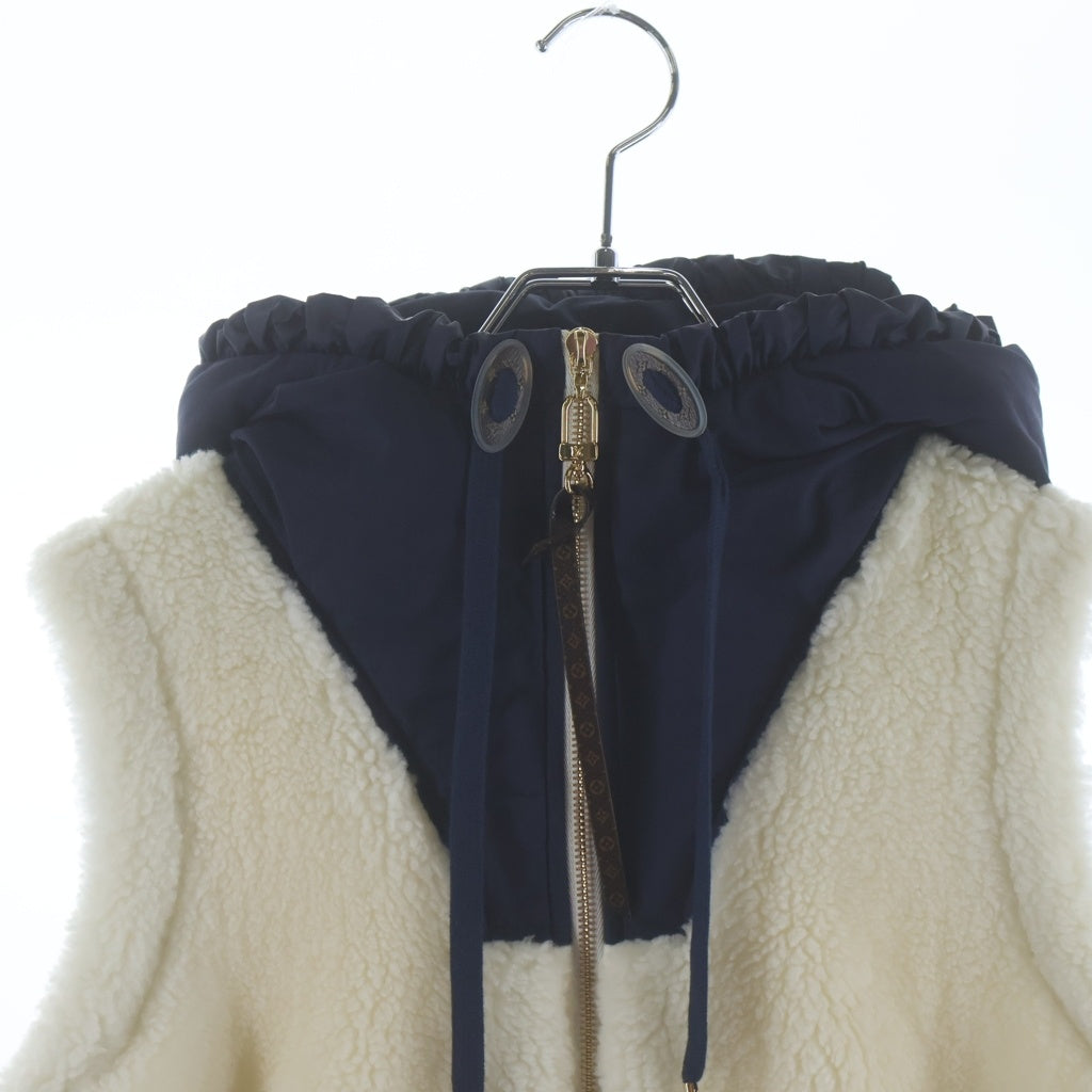 LOUIS VUITTON(ルイヴィトン) 26SS バックロゴ ジップアップ ボアベスト ネイビー/アイボリー レディース