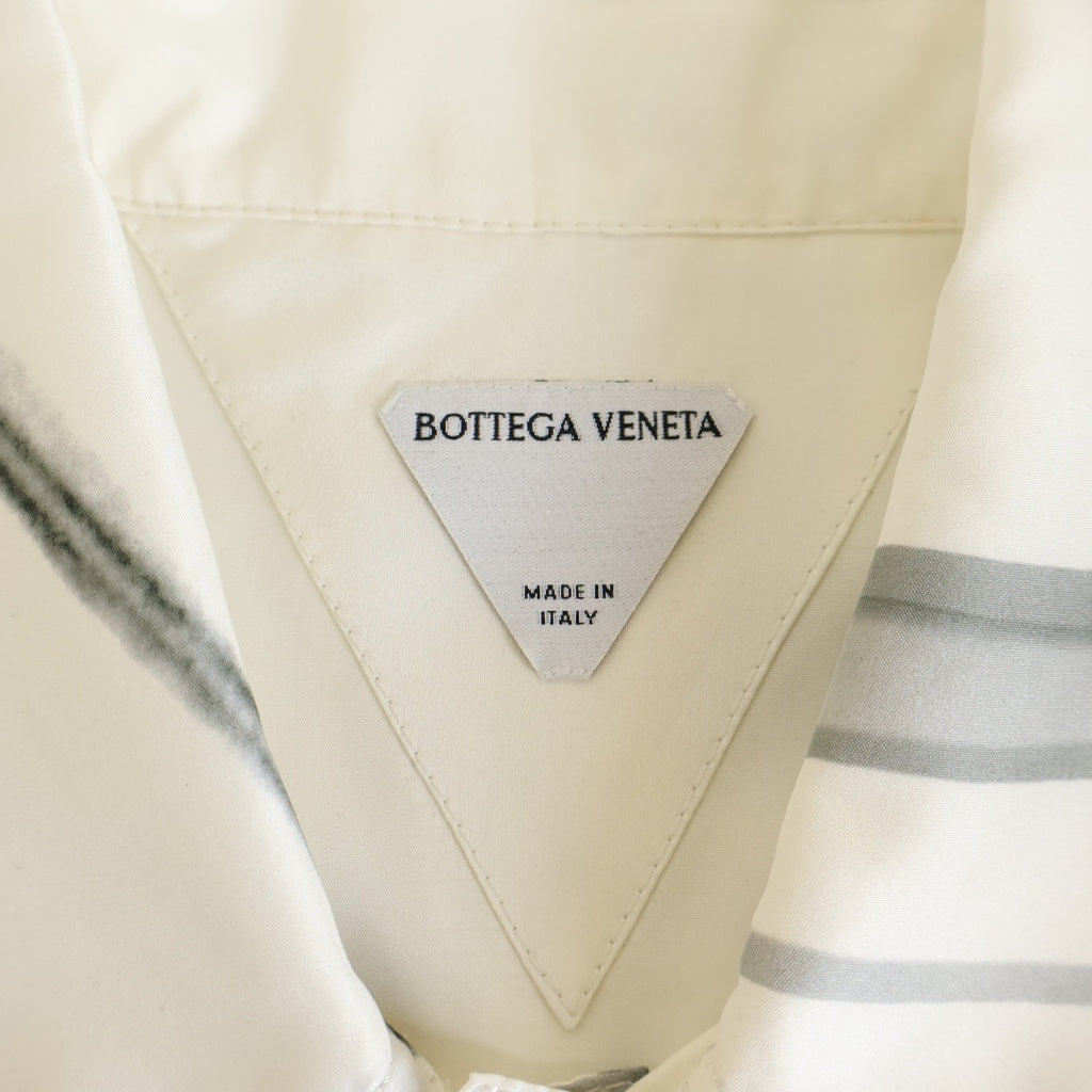 BOTTEGA VENETA(ボッテガヴェネタ) Letter Graphic Silk Shirt レターグラフィック シルクシャツ ホワイト 823056 V5MT0 レディース