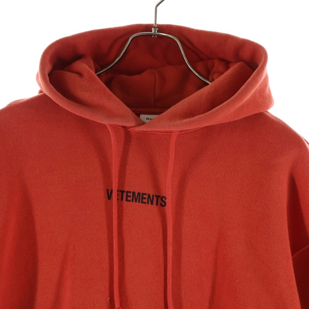 VETEMENTS(ヴェトモン) 19AW フロントロゴ プルオーバーパーカー フーディー レッド UAH20TR725