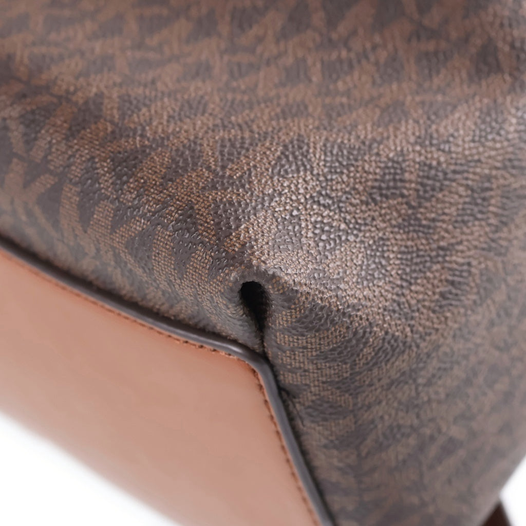 MICHAEL KORS(マイケルコース) RHEA ZIP Mediam 総柄 リュック バッグ 35F3G6HB6B レディース