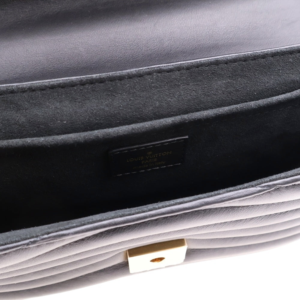 LOUIS VUITTON(ルイヴィトン) ニューウェーブ チェーンバッグ ブラック ゴールド金具 カーフレザー RFID M51683