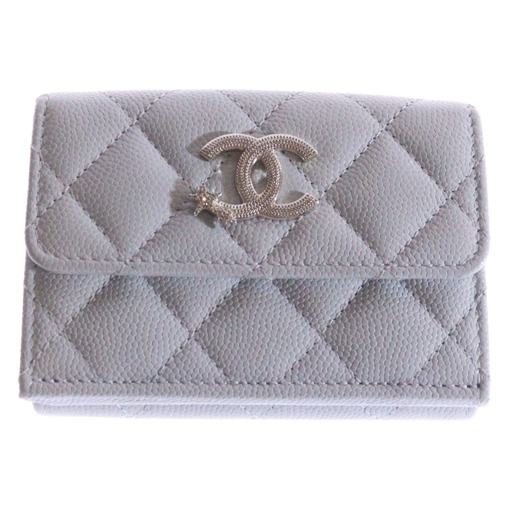 CHANEL(シャネル) マトラッセ ココマーク スター コンパクトウォレット 三つ折り財布 コインケース ライトブルー ラムスキン シルバー金具 AP4812