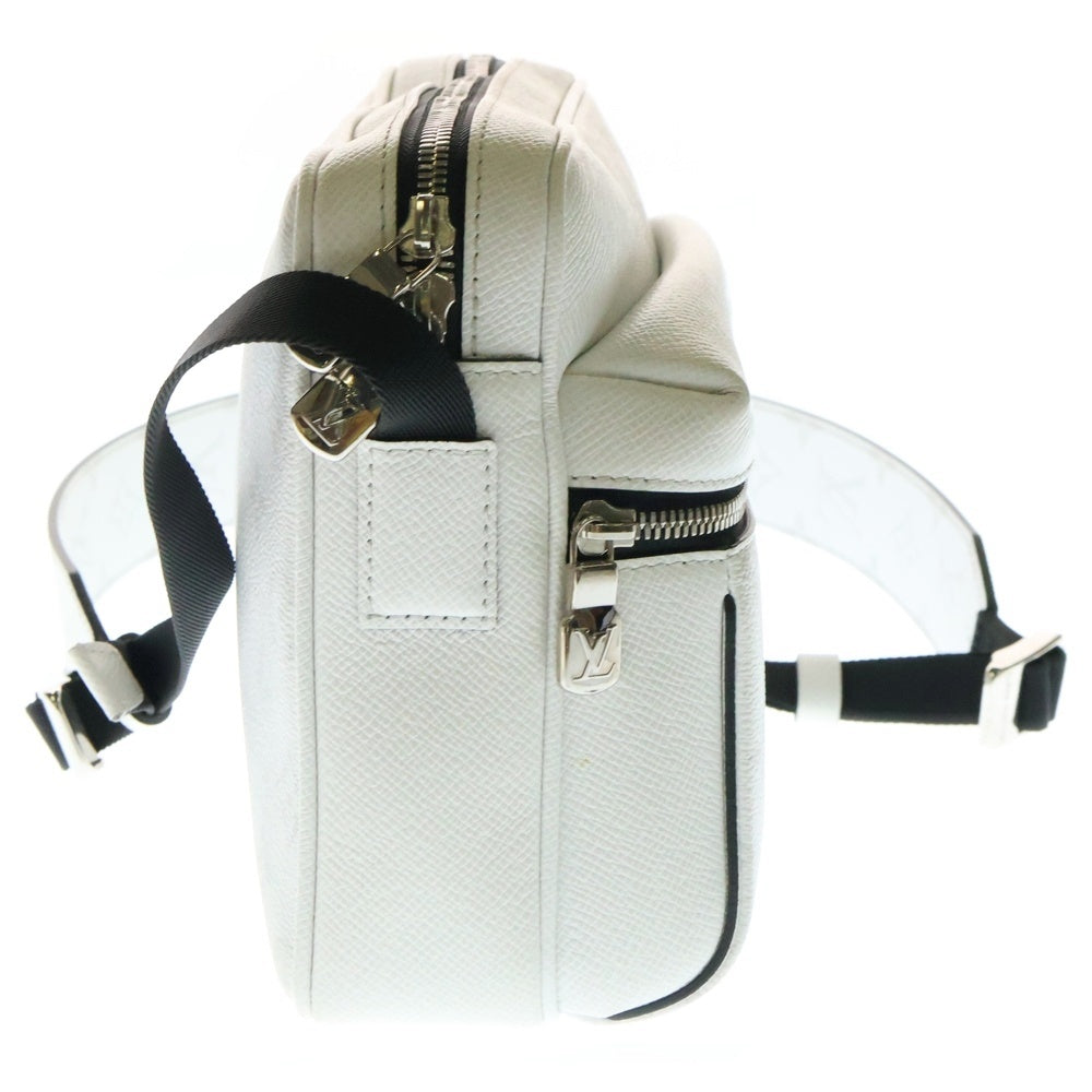 LOUIS VUITTON(ルイヴィトン) タイガラマ アウトドア メッセンジャーPM ショルダーバッグ ホワイト レザー RFID M30243