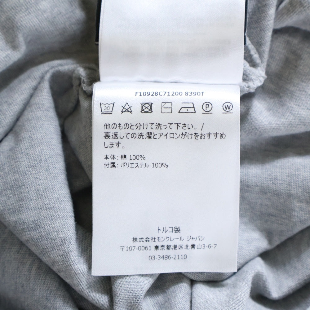 MONCLER(モンクレール) 20SS ワッペンロゴ クルーネック 半袖Tシャツ カットソー グレー F10928C71200 8390T