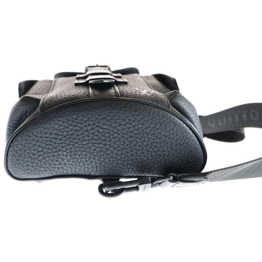 LOUIS VUITTON(ルイヴィトン) クリストファーXS モノグラムトリヨン レザー ショルダーバッグ ポーチ ブラック金具 ブラック M58495