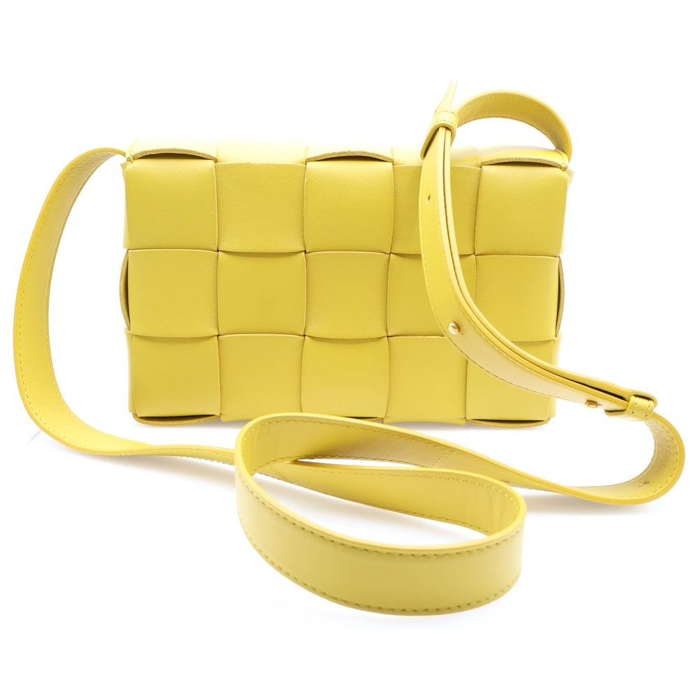 BOTTEGA VENETA(ボッテガヴェネタ) イントレチャート カセット レザー ショルダーバッグ ゴールド金具 イエロー