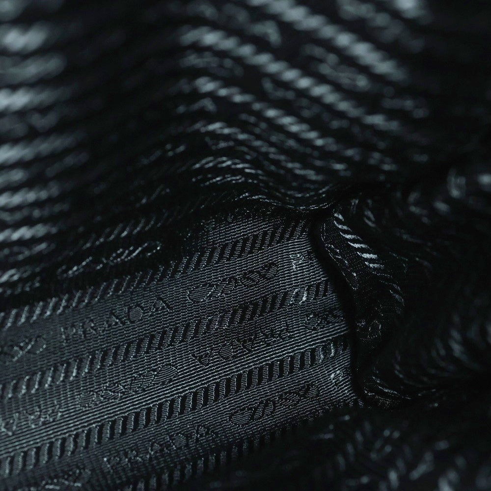 PRADA(プラダ) クラッチバッグ セカンドバッグ ポーチ ブラック テスート ブラック シルバー金具 2NE789